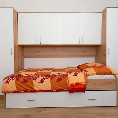 Apartman Kiss A2 * Kaštela