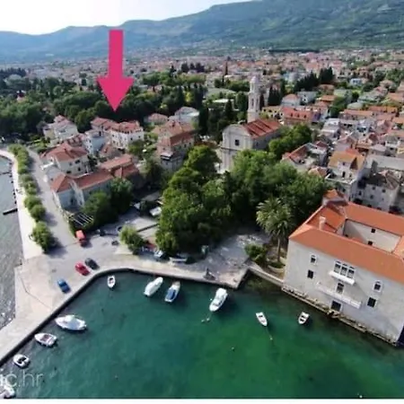 Apartman Kiss A2 * Kaštela