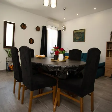 Apartman Kiss A2